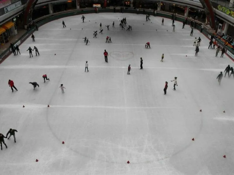 Destination: Lotte World - South Korea's biggest indoor amusement park (Seoul, South Korea) - South Korea -