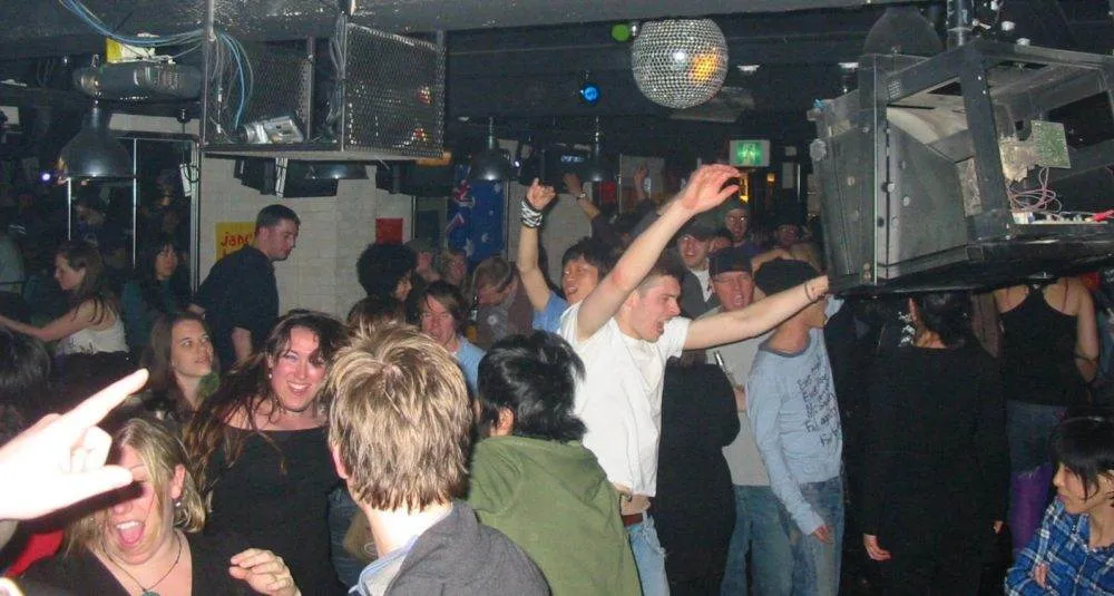 Destination: Hongik University (the night life) - Seoul, South Korea 2020-01-156-5622_img