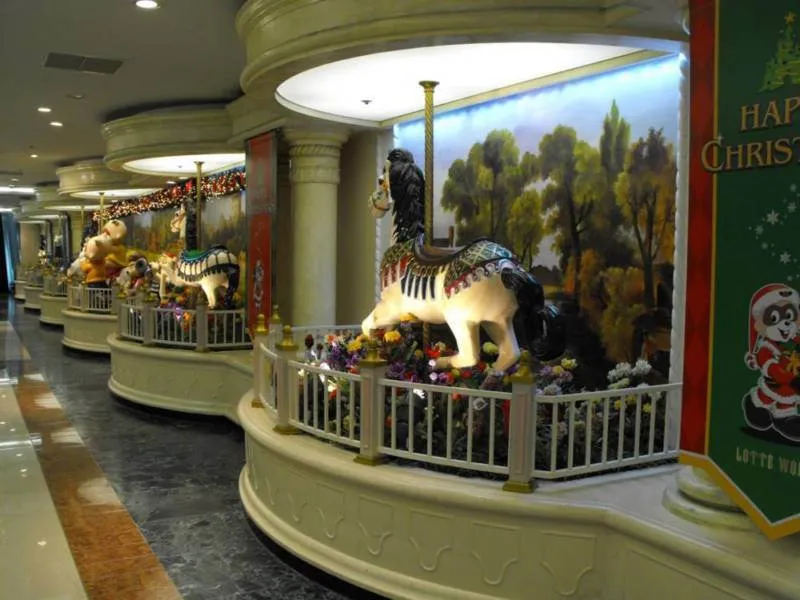 Destination: Lotte World - South Korea's biggest indoor amusement park (Seoul, South Korea) - South Korea -