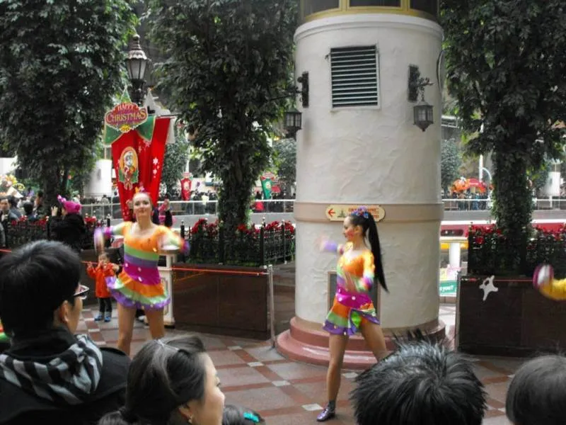 Destination: Lotte World - South Korea's biggest indoor amusement park (Seoul, South Korea) - South Korea -