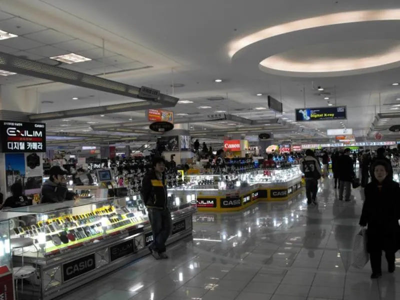 Destination: Yongsan Electronic Market - a huge shop for anything that plugs in (Seoul, South Korea) Destination: Yongsan Electronic Market - a huge shop for anything that plugs in (Seoul, South Korea) - South Korea -