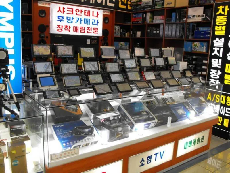 Destination: Yongsan Electronic Market - a huge shop for anything that plugs in (Seoul, South Korea) Destination: Yongsan Electronic Market - a huge shop for anything that plugs in (Seoul, South Korea) - South Korea -