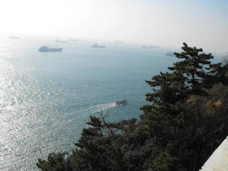 Destination: Taejongdae Park - the sea, natural wonders, and a Buddhist temple (Busan, South Korea) Destination: Taejongdae Park - the sea, natural wonders, and a Buddhist temple (Busan, South Korea) - South Korea -