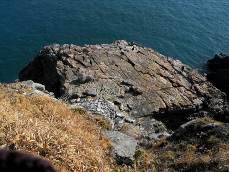 Destination: Taejongdae Park - the sea, natural wonders, and a Buddhist temple (Busan, South Korea) Destination: Taejongdae Park - the sea, natural wonders, and a Buddhist temple (Busan, South Korea) - South Korea -