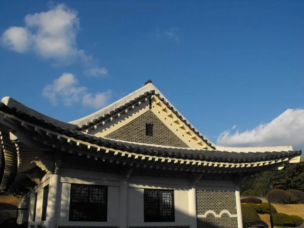 Destination: Chungnyeolsa (Busan, South Korea) - South Korea -