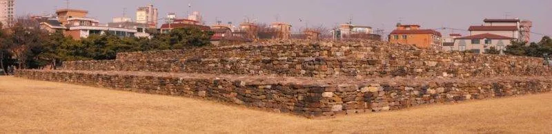 Destination: Baekje stone tombs (Seoul, South Korea) Destination: Baekje stone tombs (Seoul, South Korea) - South Korea -