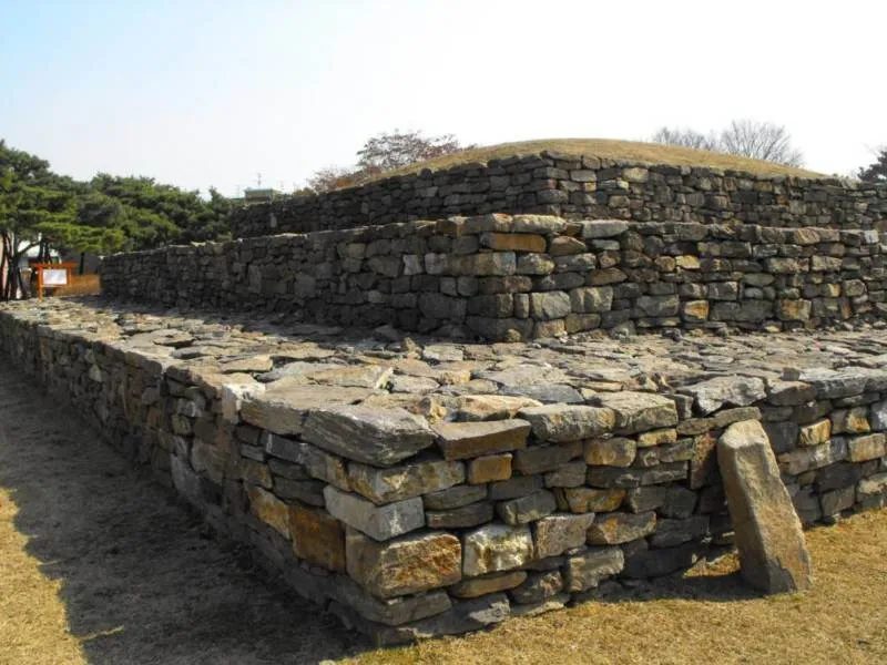 Destination: Baekje stone tombs (Seoul, South Korea) Destination: Baekje stone tombs (Seoul, South Korea) - South Korea -