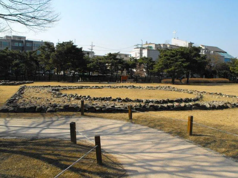 Destination: Baekje stone tombs (Seoul, South Korea) Destination: Baekje stone tombs (Seoul, South Korea) - South Korea -