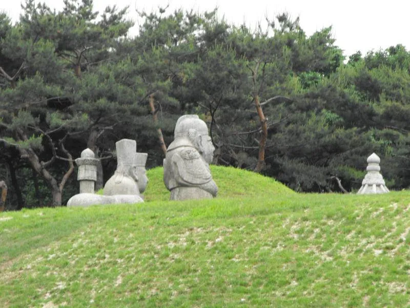 Destination: Seonjeongneung (a Joseon Dynasty royal tomb and park) (Seoul, South Korea) Destination: Seonjeongneung (a Joseon Dynasty royal tomb and park) (Seoul, South Korea) - South Korea -