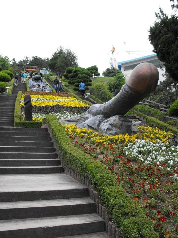 Destination: Haesindang Park - the park of wooden phalluses, anyone? (Samcheok, Gangwon-do, South Korea) (NSFW) - South Korea -