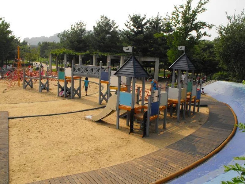 Destination: World Cup Park - the formerly futuristic football place (Seoul, South Korea) Destination: World Cup Park - the formerly futuristic football place (Seoul, South Korea) - South Korea -