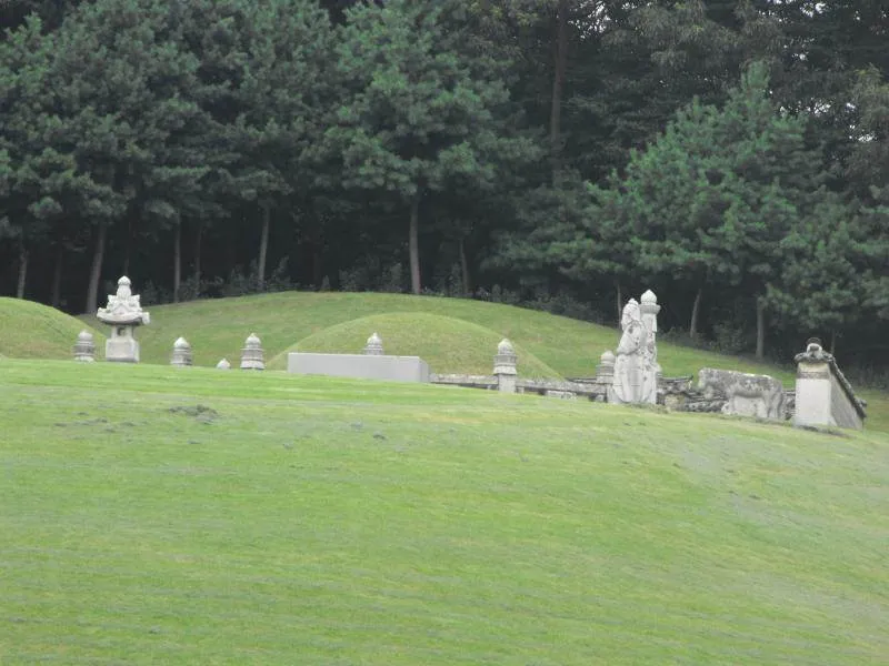Destination: Dongguneung - a Joseon Dynasty Tomb and UNESCO World Heritage Site (Guri, South Korea) - South Korea -