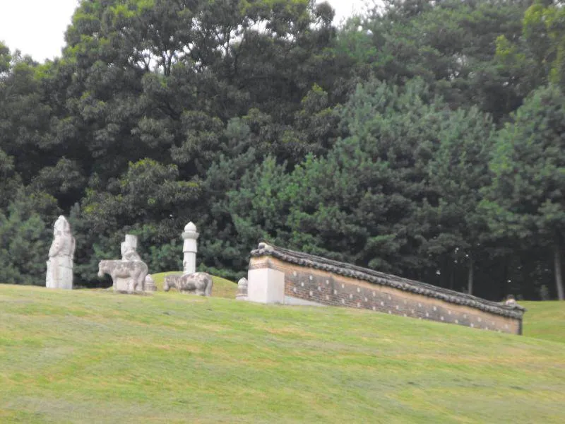 Destination: Dongguneung - a Joseon Dynasty Tomb and UNESCO World Heritage Site (Guri, South Korea) - South Korea -