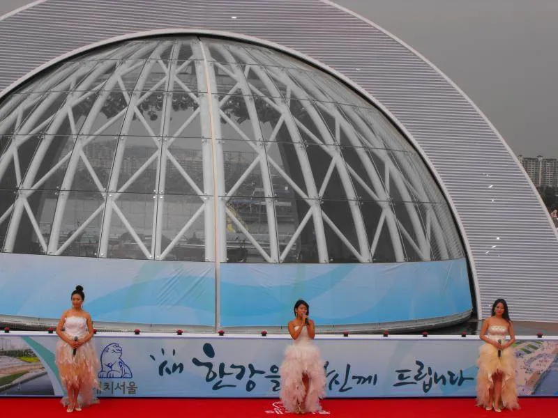 Destination: the NEW Yeouido Han River Park (Seoul, South Korea) - Festivals, South Korea -