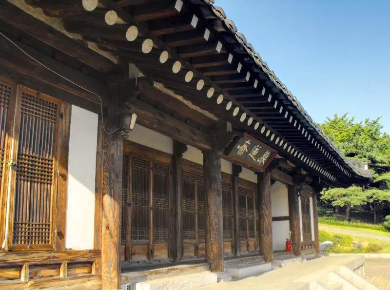 Destination: Cheonggwonsa - a shrine, a tomb, and a forest to boot - South Korea -