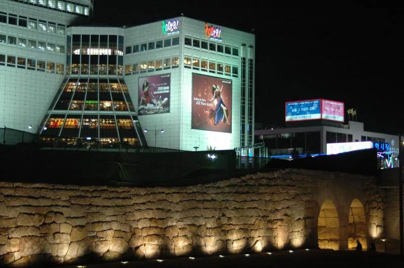 Destination: Dongdaemun Culture and History Park - South Korea -