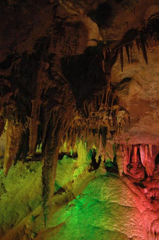 Destination: Cheongok Cave - the gorgeous, lit-up cave in the middle of the city (Donghae, Gangwon-do, South Korea) - South Korea -