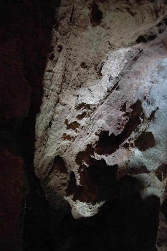 Destination: Cheongok Cave - the gorgeous, lit-up cave in the middle of the city (Donghae, Gangwon-do, South Korea) - South Korea -