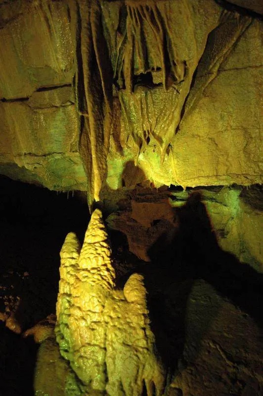 Destination: Cheongok Cave - the gorgeous, lit-up cave in the middle of the city (Donghae, Gangwon-do, South Korea) - South Korea -