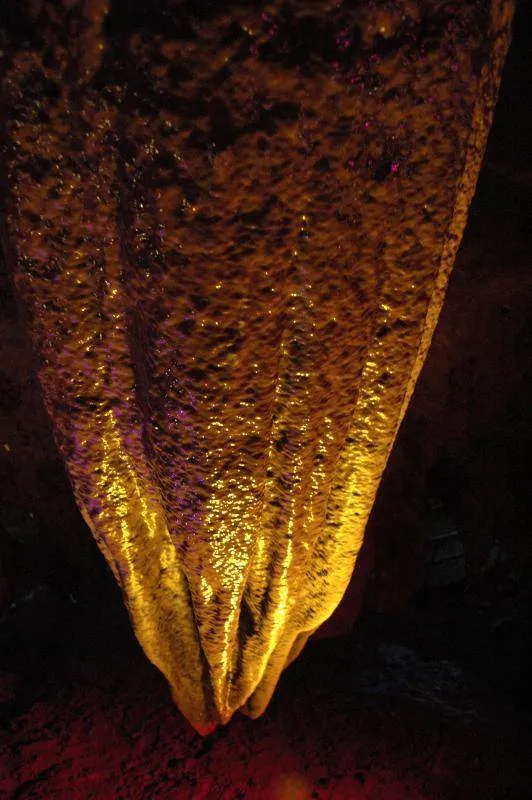 Destination: Cheongok Cave - the gorgeous, lit-up cave in the middle of the city (Donghae, Gangwon-do, South Korea) - South Korea -