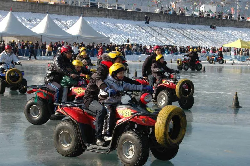 Destination: Hwacheon Sancheoneo Ice Festival 2010 - a fun, weird festival in Gangwon-do, South Korea Destination: Hwacheon Sancheoneo Ice Festival 2010 - a fun, weird festival in Gangwon-do, South Korea - Festivals, South Korea -