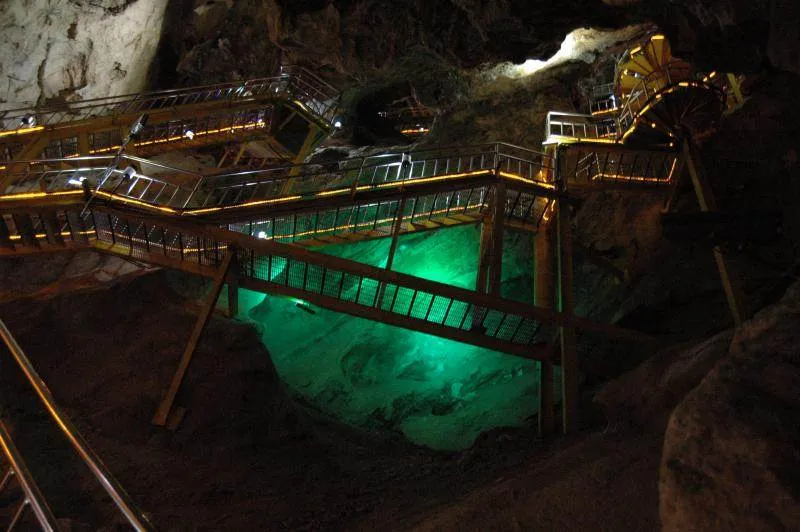 Destination: Hwaam Cave (Jeongseong, Gangwon-do, South Korea) Destination: Hwaam Cave (Jeongseong, Gangwon-do, South Korea) - South Korea -