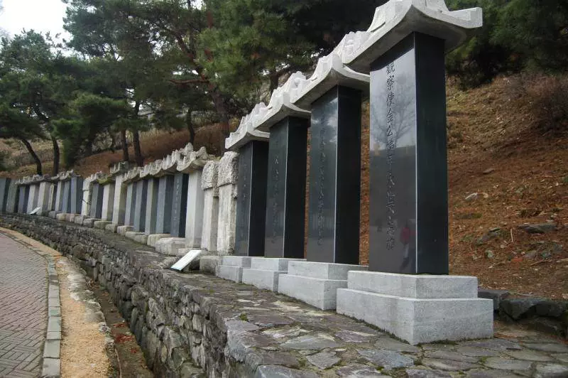 Destination: Gongsanseong — an interesting old fortress (Gongju, South Korea) - South Korea -