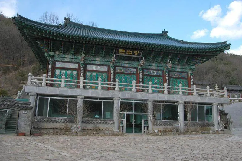 Destination: Jangam / Suraksan - a mountain with cool Buddhist temple (Uijeongbu, South Korea) Destination: Jangam / Suraksan - a mountain with cool Buddhist temple (Uijeongbu, South Korea) - South Korea -