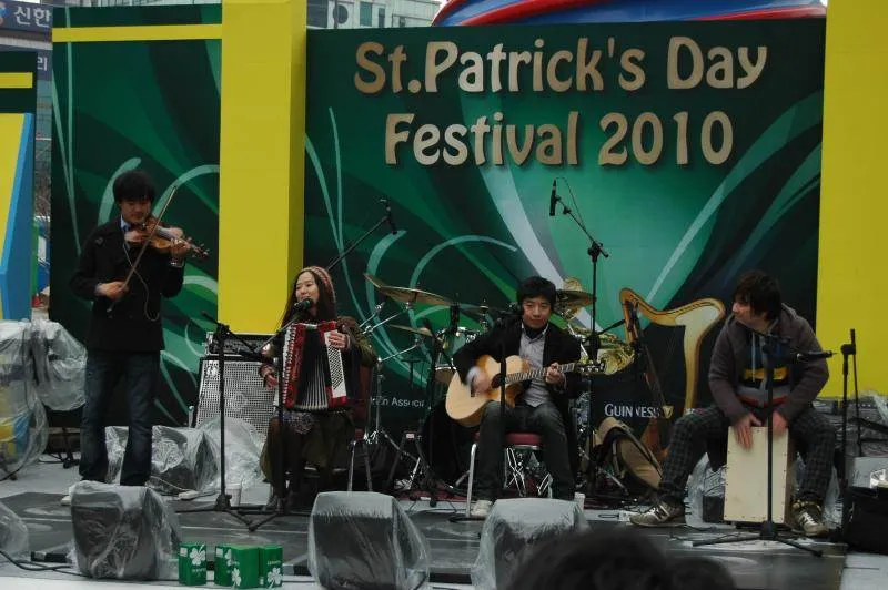 Destination: St. Patrick's Day festival in Seoul, South Korea(2010) - Festivals, South Korea -