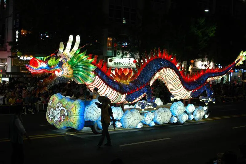 Destination: Lotus Lantern Festival - how Seoul celebrates Buddha's Birthday (2010) - Festivals, South Korea -