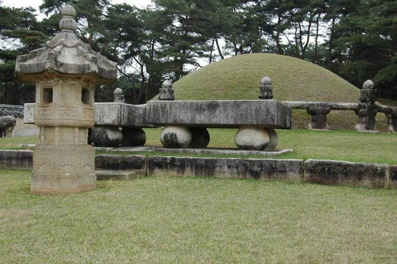 Destination: Sejong's tomb (세종대왕릉) (Yeoju, South Korea)) Destination: Sejong's tomb (세종대왕릉) (Yeoju, South Korea)) - South Korea -