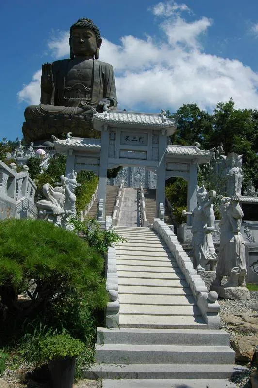 Destination: the biggest Buddha in Korea (Nammireuksa, Gangjin, Jeollanam-do) - South Korea -