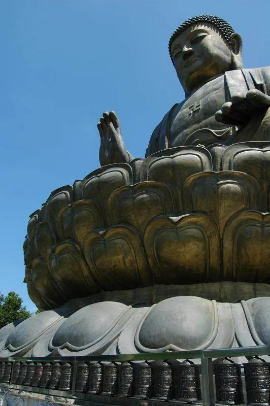 Destination: the biggest Buddha in Korea (Nammireuksa, Gangjin, Jeollanam-do) - South Korea -