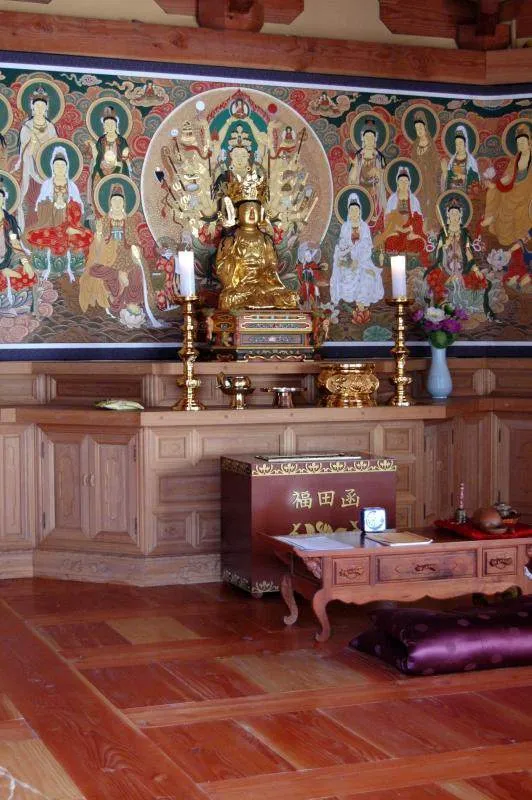 Destination: Yongmunsa - a Buddhist temple with a 1,100 year-old tree (Yangpyeong, Gyeonggi-do, South Korea) Destination: Yongmunsa - a Buddhist temple with a 1,100 year-old tree (Yangpyeong, Gyeonggi-do, South Korea) - South Korea -