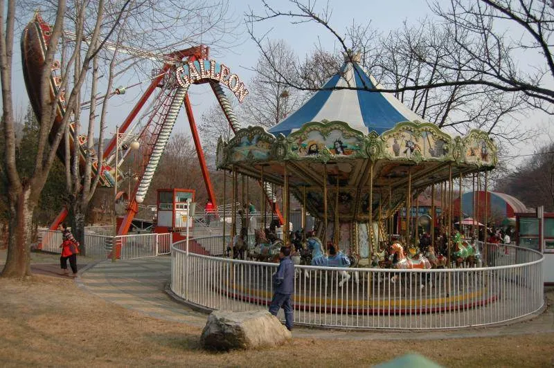 Destination: Yongmunsa - a Buddhist temple with a 1,100 year-old tree (Yangpyeong, Gyeonggi-do, South Korea) Destination: Yongmunsa - a Buddhist temple with a 1,100 year-old tree (Yangpyeong, Gyeonggi-do, South Korea) - South Korea -