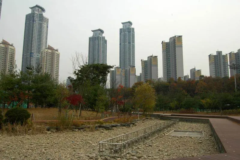 Destination: Central Park (Dongtan, Hwaseong city, Gyeonggi-do) - South Korea -