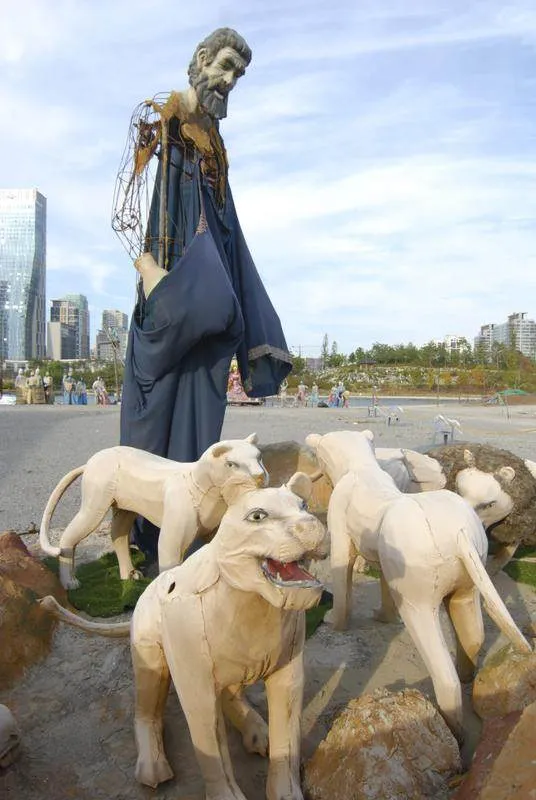 Destination: the abandoned Songdo Bible Park (Incheon, South Korea) - South Korea -