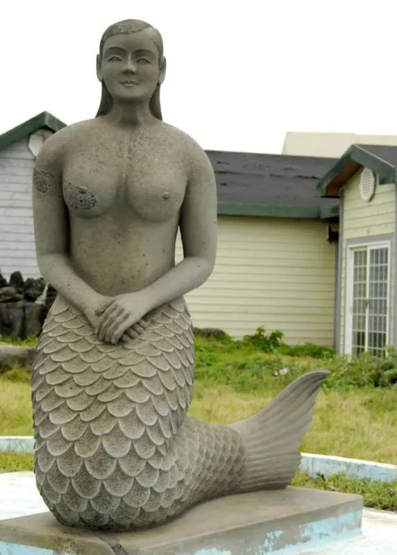 Destination: lava tubes, trick art, a volcanic crater, a Buddhist temple, and a sex park — a weekend around Jeju-do (South Korea) (SFW) Destination: lava tubes, trick art, a volcanic crater, a Buddhist temple, and a sex park — a weekend around Jeju-do (South Korea) (SFW) - South Korea -