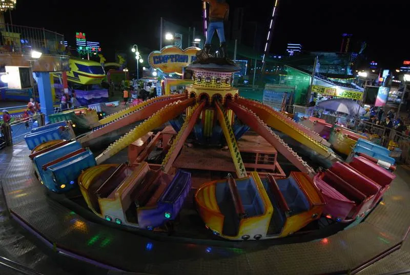 Destination: Wolmi-do Amusement Park — at night (Incheon) - South Korea -