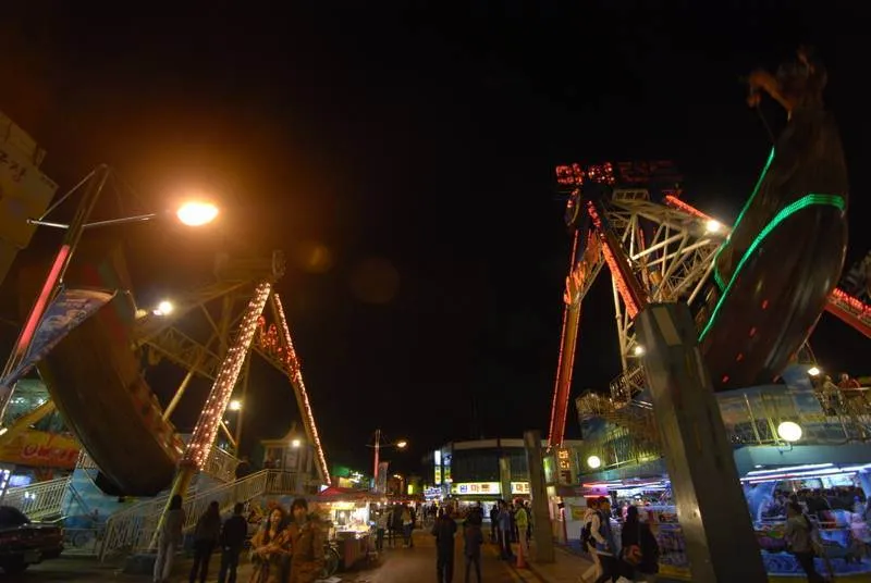 Destination: Wolmi-do Amusement Park — at night (Incheon) - South Korea -