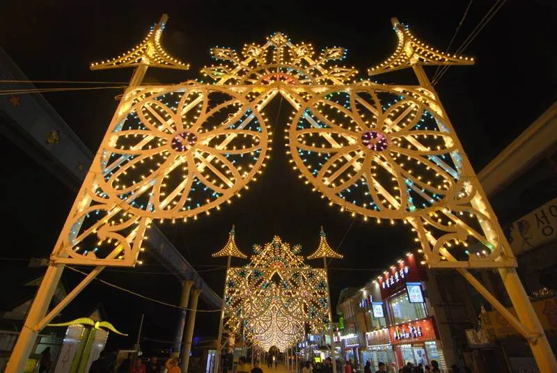 Destination: Wolmi-do Amusement Park — at night (Incheon) - South Korea -