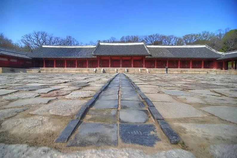 Revisited: Jongmyo - a permanent shrine for spirits of the past (Seoul, South Korea) Revisited: Jongmyo - a permanent shrine for spirits of the past (Seoul, South Korea) - South Korea -
