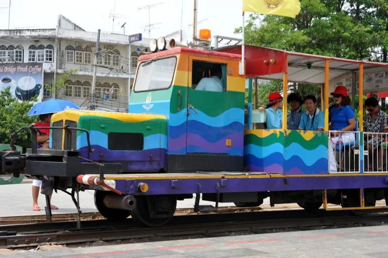 Destination: the Bridge over the River Kwai and a bizarre, fake war museum (Kanchanaburi, Thailand) - Thailand -