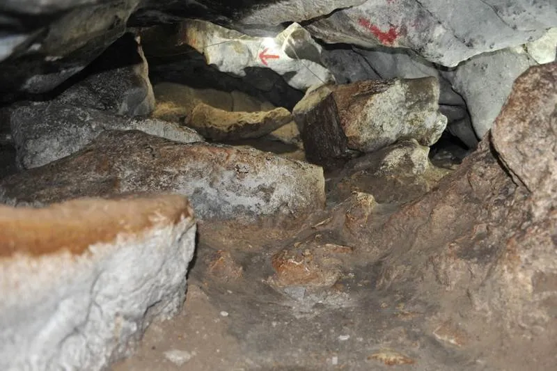 Destination: Wat Tham Mangkon Thong — AKA the Floating Nun Temple and a temple of caves (Kanchanaburi, Thailand) - Thailand -