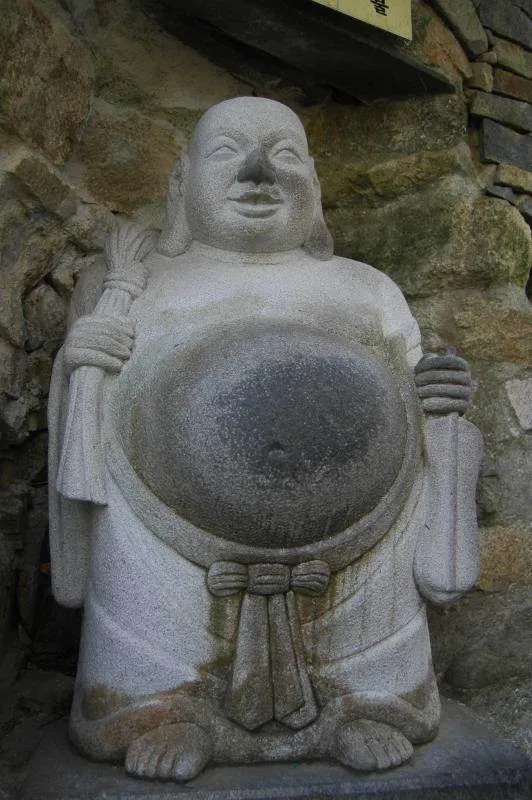 Destination: Yonggungsa — the seaside temple (Busan) Destination: Yonggungsa — the seaside temple (Busan) - South Korea -