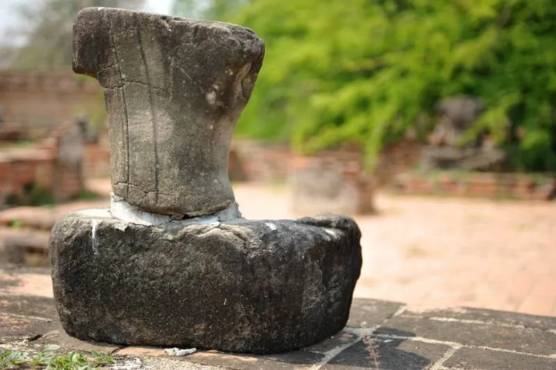 Destination: Wat Mahathat — an ancient temple with relics of the Buddha (Ayutthaya, Thailand) Destination: Wat Mahathat — an ancient temple with relics of the Buddha (Ayutthaya, Thailand) - Thailand -