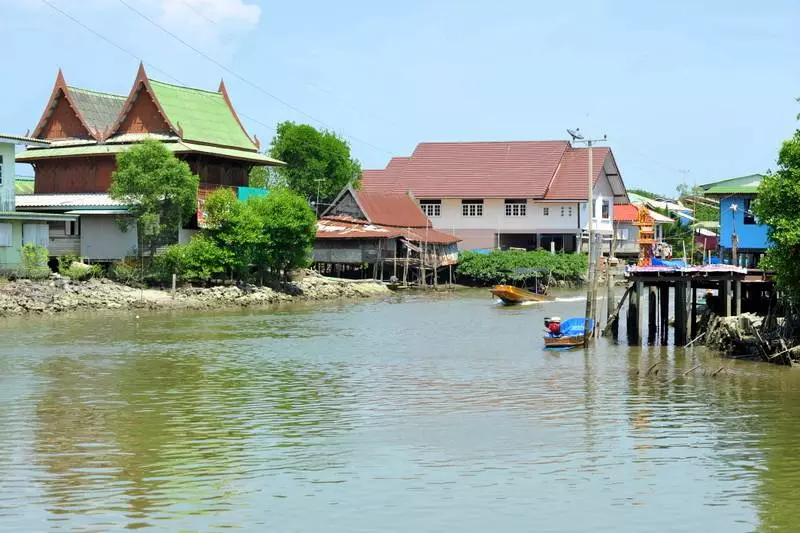 Destination: Swimming monkeys! (Amphawa, Samut Songkhram, Thailand) - Thailand -