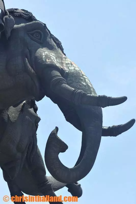 Destination: Erawan — the museum, the peaceful park, and the gigantic three-headed elephant (Samut Prakan, Thailand) - Thailand -