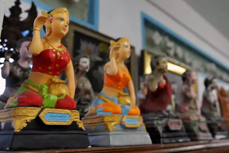 Destination: the Million Toy Museum — dancing Fiona’s, Ultra Man’s, and plush bunnies in cabinets… - Thailand -