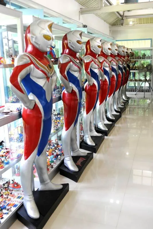 Destination: the Million Toy Museum — dancing Fiona’s, Ultra Man’s, and plush bunnies in cabinets… - Thailand -